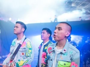 Muklay Melukis Outfit RAN di Penutupan Asian Games dalam Waktu 6 Hari Muklay Melukis Outfit RAN di Penutupan Asian Games dalam Waktu 6 Hari