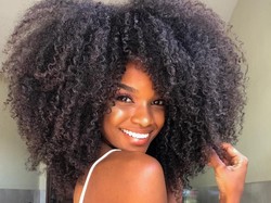 Apa yang Menyebabkan Rambut Keriting? Begini Penjelasannya