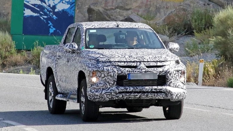 Spyshot Mitsubishi Triton Foto: Pool (Autoevolution)