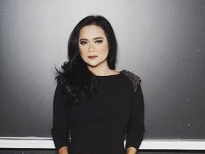 Shezy Idris Sudah Pisah Rumah dengan Suami Shezy Idris Sudah Pisah Rumah dengan Suami