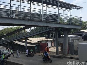 JPO Depan Samsat yang Nyaris Roboh Diperbaiki Malam Ini