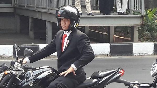 Buka Suara, Ini Aksi Pria Thailand Saat Jadi Stuntman Jokowi