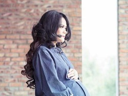 Shezy Idris Hanya Ingin Hak Asuh Anak dan Cerai dari Suami