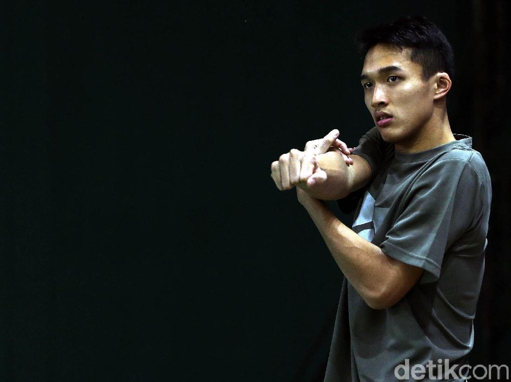 Jonatan, Jangan Terlena Emas Asian Games Dong! Jonatan, Jangan Terlena Emas Asian Games Dong!