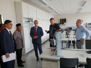 Pengembangan Sekolah Vokasi dan Pusat Informasi Budaya RI di Frankfurt Pengembangan Sekolah Vokasi dan Pusat Informasi Budaya RI di Frankfurt