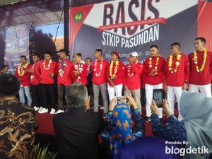 Sambangi Kampusnya di Cimahi, Dua Atlet Asian Games Ini Disambut Meriah