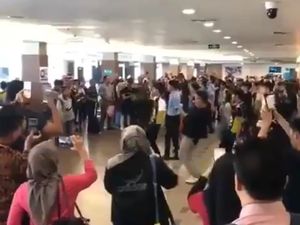 Viral Flashmob Asian Games di Bandara Disangka Atlet, Ini Faktanya