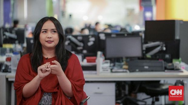 Gita Gutawa mengaku mengoleksi sejumlah piringan hitam.