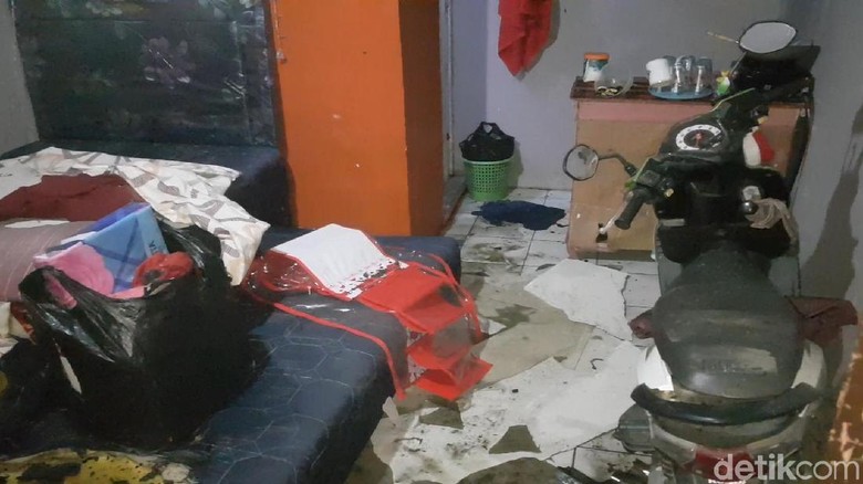 Tim Jibom Polda Jabar Meluncur ke Lokasi Ledakan Cikembar Sukabumi Tim Jibom Polda Jabar Meluncur ke Lokasi Ledakan Cikembar Sukabumi