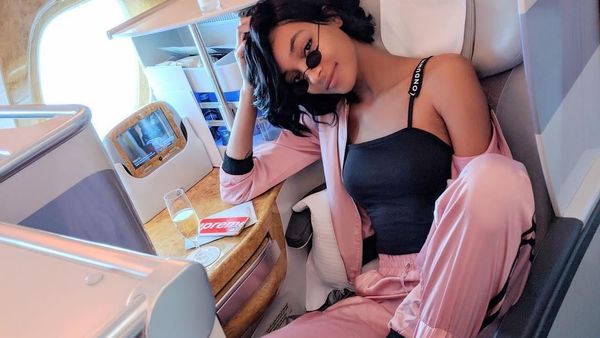 Liburan Anti Stress Mamah Muda Seksi Jourdan Dunn