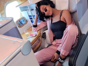 Liburan Anti Stress Mamah Muda Seksi Jourdan Dunn