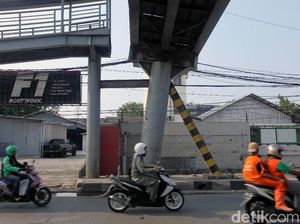 Begini Penampakan JPO Depan Samsat Daan Mogot yang Nyaris Roboh