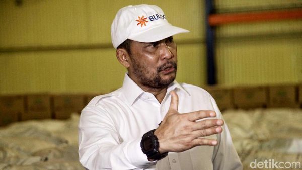 5 Bulan Jadi Bos Bulog, Sekarang Buwas Brewokan