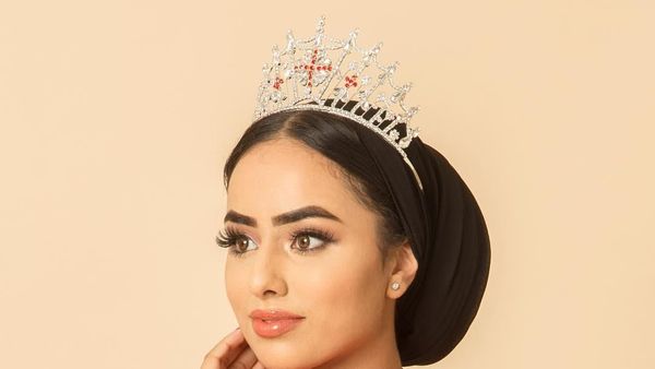 Cerita Sara Iftekhar, di-Bully karena Pakai Hijab di Kontes Miss England