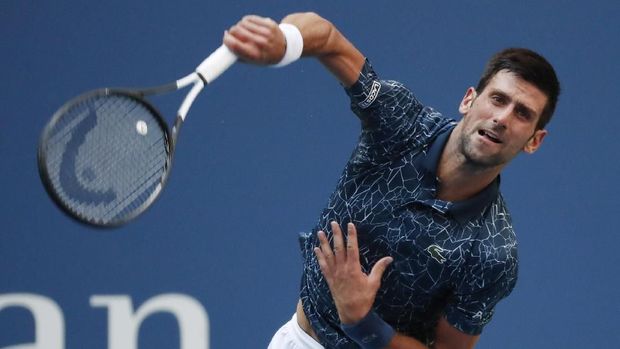 Novak Djokovic berhasil menang tiga set langsung untuk merebut tiket semifinal grand slam Amerika Serika Terbuka.