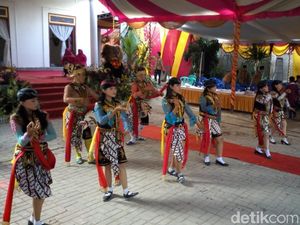 Melihat Prosesi Pernikahan Khas Ponoragan yang Mulai Punah