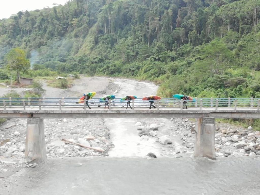 Arung Jeram di Manokwari, Ganas dan Berpemandangan Menakjubkan Arung Jeram di Manokwari, Ganas dan Berpemandangan Menakjubkan