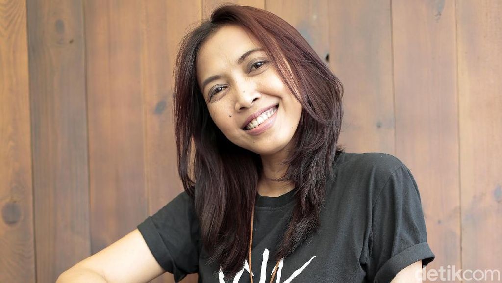 Curhat Ruth Marini Soal Syuting Wiro Sableng Curhat Ruth Marini Soal Syuting Wiro Sableng
