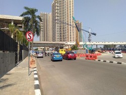 Proyek TPO dan JPO PIM Dimulai, Lalin Jl Kartika Utama Ramai Lancar