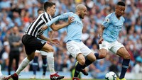 David Silva (Manchester City). Di usia 32 tahun, Silva masih menjadi mesin penggerak City dari lini tengah. Saat timnya mengalahkan Newcastle, Silva menjadi pemain terbanyak yang membuat peluang bikin gol (empat). (Foto: Andrew Yates/Reuters)