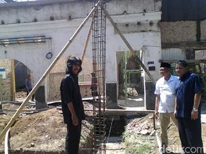 Bupati Anas Kecewa Bangunan Cagar Budaya Ini Dibongkar Bupati Anas Kecewa Bangunan Cagar Budaya Ini Dibongkar