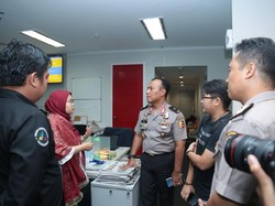 Jurus Polri Tangkal Hoax di Medsos