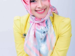 Foto: Gaya Mewah Politisi Cantik Berhijab, Kader Golkar