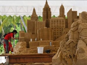 Foto: Festival Pasir Terbesar di Asia