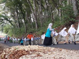 Simulasi Tsunami di Pacitan Diikuti Ratusan Pelajar