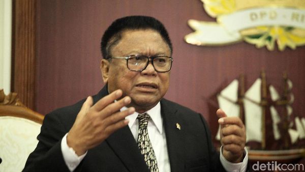 OSO Bicara Soal Melemahnya Rupiah Terhadap Dolar AS
