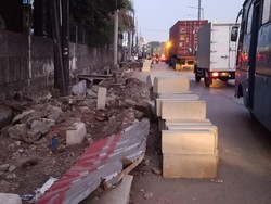 Ada Galian Tanah, Lalin di Jalan Gedong Panjang Penjaringan Macet