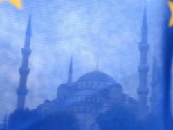 Turki Berniat Redakan Ketegangan dengan Sekutunya di Eropa