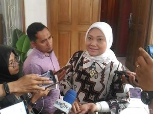 Tak Hanya Emak-emak, Timses Jokowi Juga Libatkan Perempuan Milenial Tak Hanya Emak-emak, Timses Jokowi Juga Libatkan Perempuan Milenial