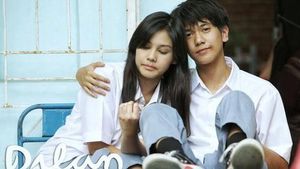 7 Pasangan Artis Ini Sukses Bikin Baper Para Penggemarnya