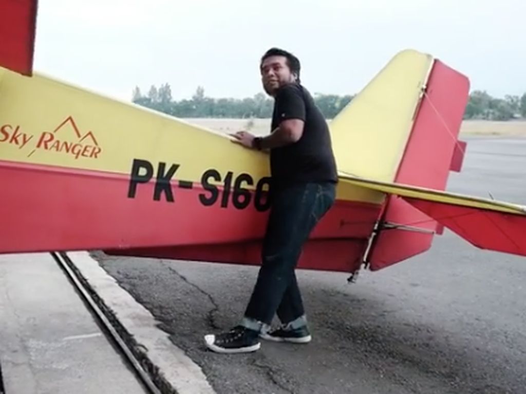 Jatuh dari Ketinggian 5.000 Kaki, Erix Soekamti Tak Mau Keluarga Khawatir Jatuh dari Ketinggian 5.000 Kaki, Erix Soekamti Tak Mau Keluarga Khawatir