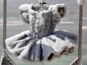 Keren! Saat Garam Diolah Menjadi Karya Seni Unik