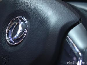 DFSK Bantah PHK Sepihak, Tegaskan Mantan Karyawan dapat Kompensasi-THR