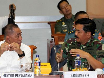 Kemenhan dan TNI Ajukan RAPBN 2019 di Rapat Bersama DPR