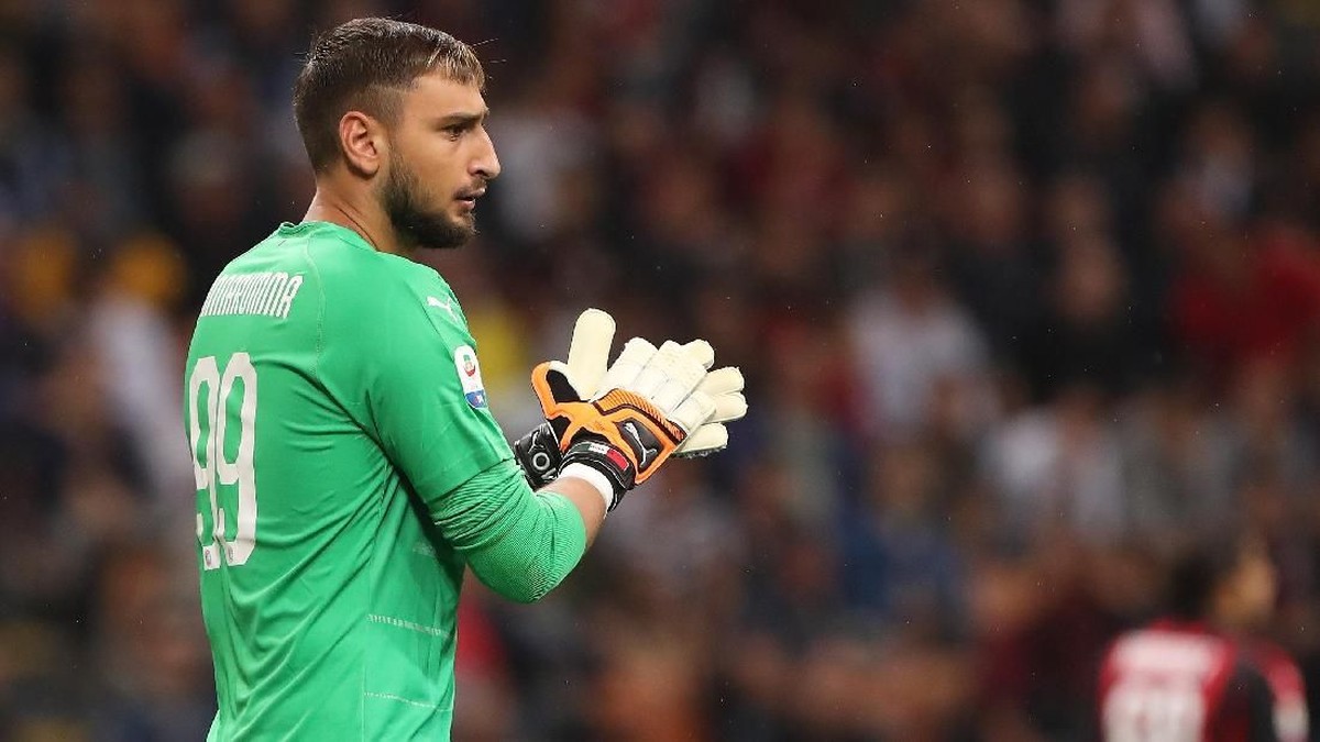 Kekalahan AC Milan atas Inter Milan bukan kesalahan Gianluigi Donnarumma saja (Marco Luzzani/Getty Images)