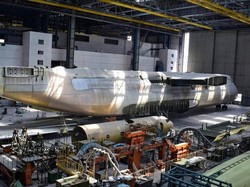 Ini Kembaran Pesawat Terbesar Dunia yang Belum Rampung Dibangun