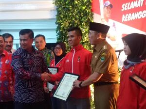 Pemprov Jabar Siapkan Rp 2,5 M untuk Wewey Wita cs Pemprov Jabar Siapkan Rp 2,5 M untuk Wewey Wita cs