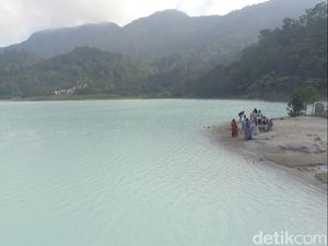 Bukan Kawah Putih Ciwidey, Ini Talaga Bodas Garut