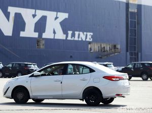 Pemerintah Genjot Produksi Mobil Sedan Pemerintah Genjot Produksi Mobil Sedan