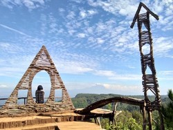 Menikmati Indahnya Bantul dari Bukit Lintang Sewu