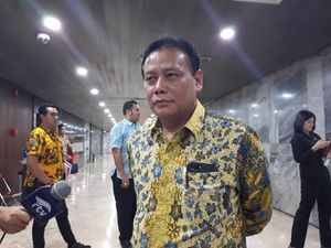 Cegah Politik Uang, Bawaslu akan Atur Bantuan Bencana dari Parpol Cegah Politik Uang, Bawaslu akan Atur Bantuan Bencana dari Parpol