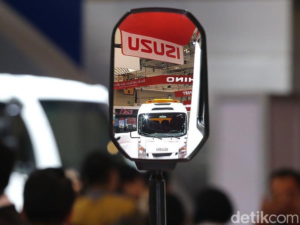 Isuzu Ambil UD Trucks dari Volvo, Indonesia Tunggu Rampung Isuzu Ambil UD Trucks dari Volvo, Indonesia Tunggu Rampung