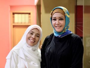 Cantiknya Maia Estianty Tampil Berhijab saat Pengajian Cantiknya Maia Estianty Tampil Berhijab saat Pengajian