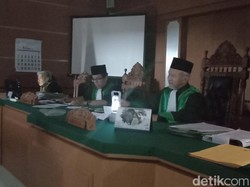 Mati Lampu, Sidang Cerai Sule dan Lina Tetap Digelar