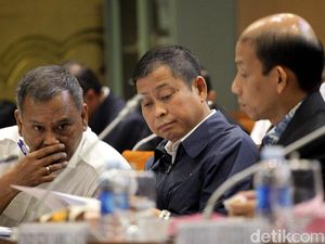 Menteri ESDM Ignasius Jonan Bahas Anggaran 2019 dengan DPR