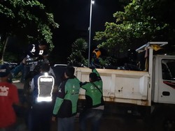 Parkir Liar di Depan Mal Ambasador, 10 Ojol Diangkut Dishub